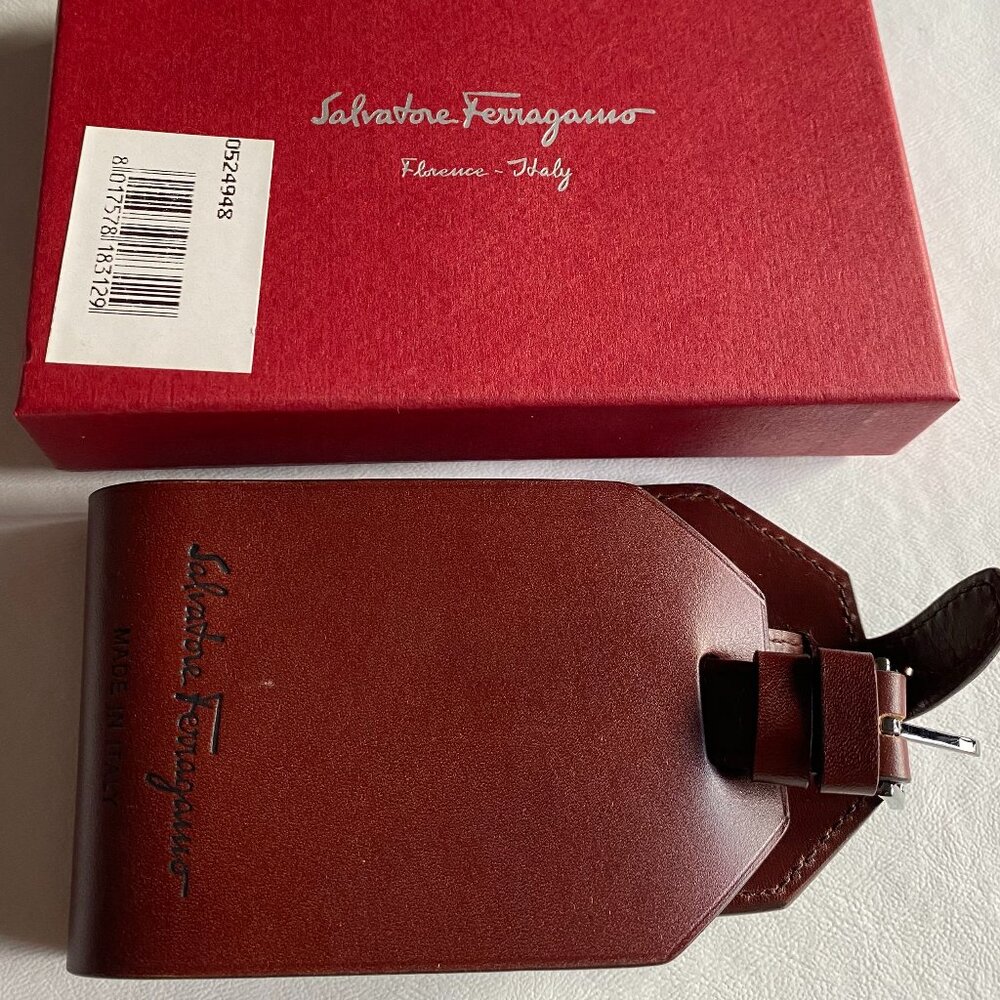 Luxury travel accessories